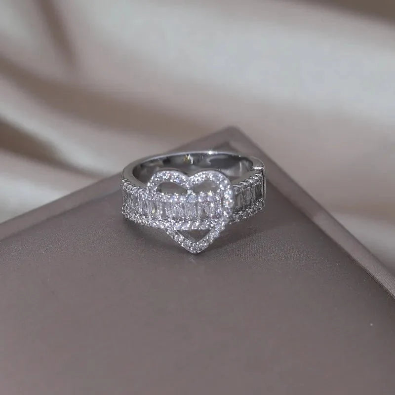 14k Lovers Loop Diamond Heart Ring