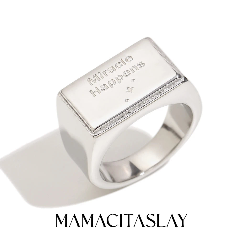 MamacitaSlay 316L Edelstahl "Miracle Happens" Buchstabenring Party Wasserdichter Schmuck Damen Klassischer Charm-Ring 2025 Geschenk