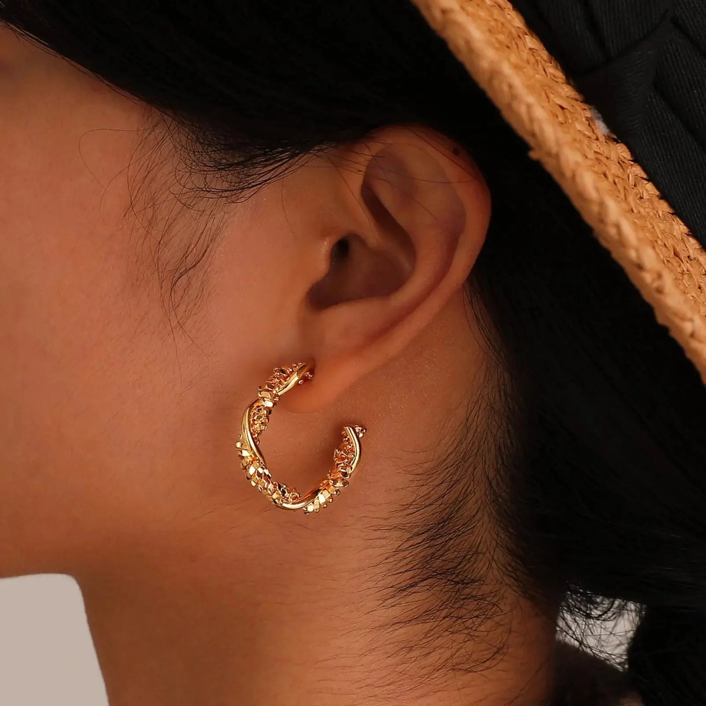 14k Dainty Textured Spiral Hoop Earrings