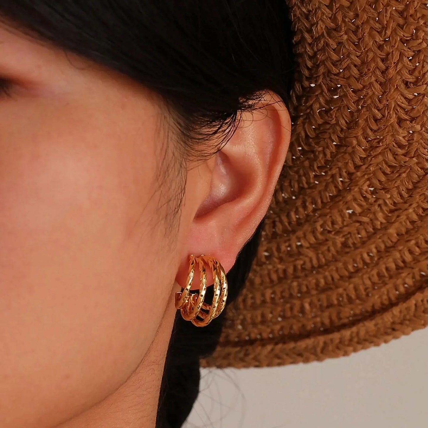 14k Teardrop Outline Earrings