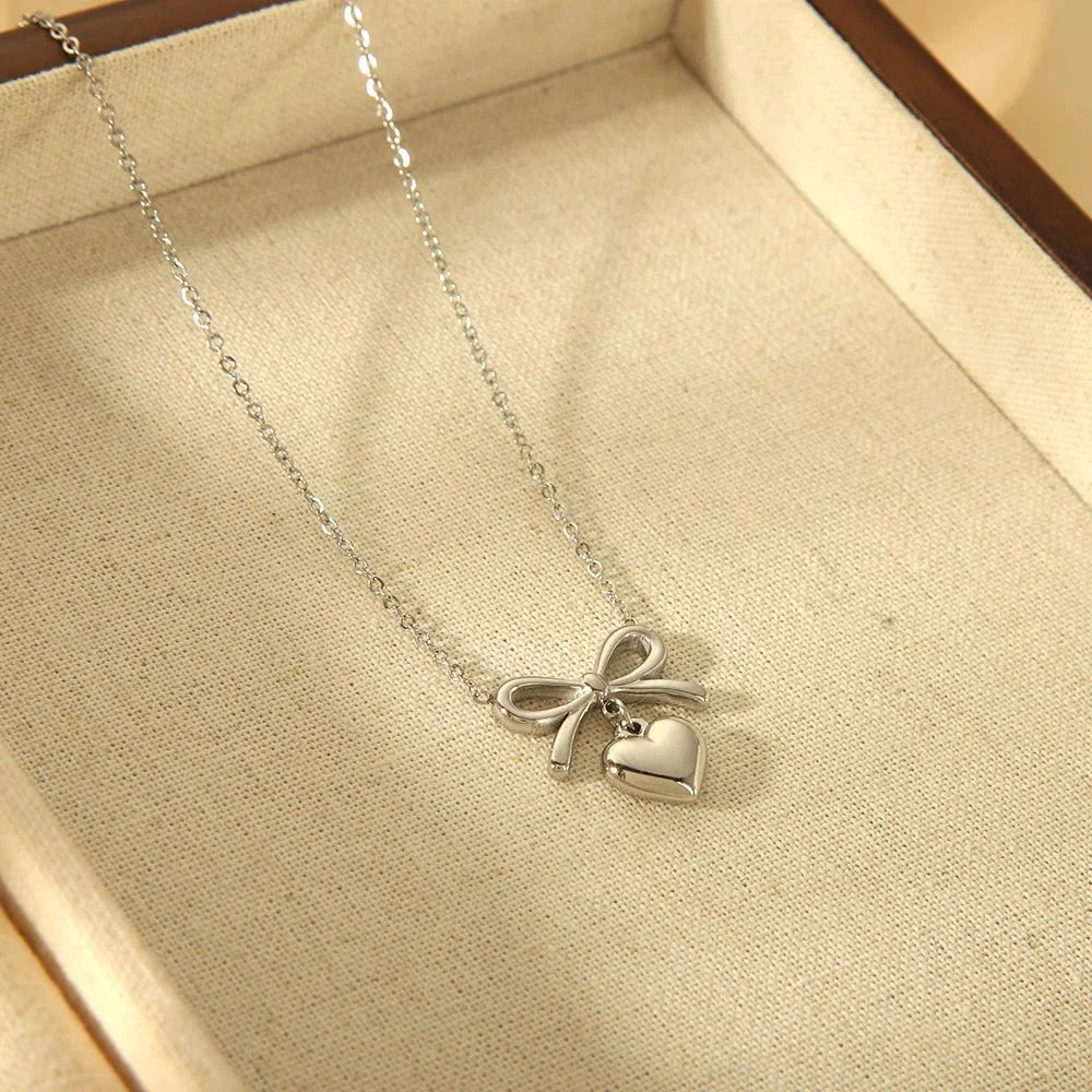 18k Dainty Bow & Heart Necklace