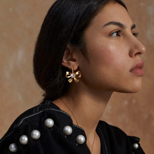 18k Dainty Bow Pearl Center Necklace, Earring, Ring Set