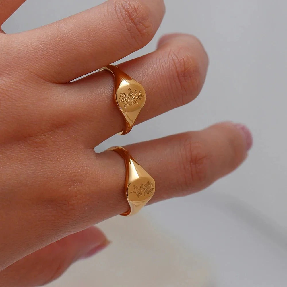 18k Dainty Floral Signet Rings