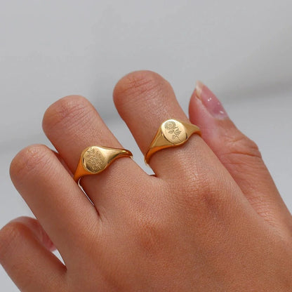 18k Dainty Floral Signet Rings