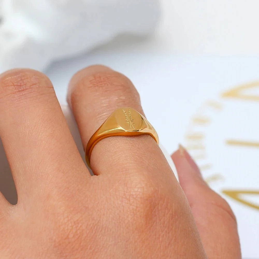 18k Dainty Floral Signet Rings