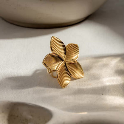 18k Glamorous Gold Floral Stud Earrings & Ring