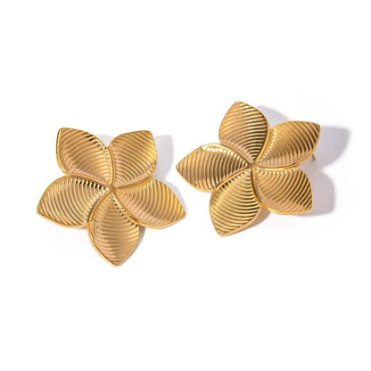 18k Glamorous Gold Floral Stud Earrings & Ring