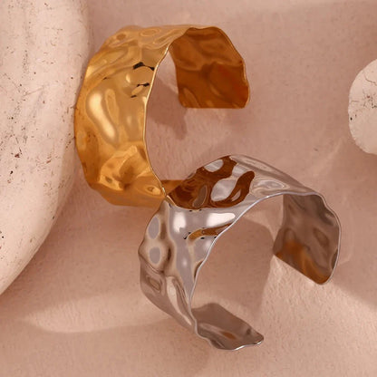 18k Hammered Texture Bangle Bracelets