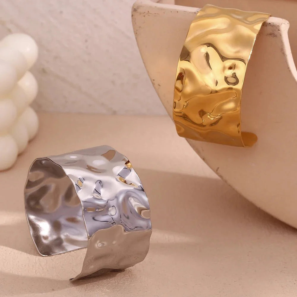 18k Hammered Texture Bangle Bracelets