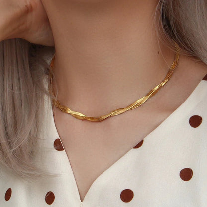 18k Interwoven Herringbone Chain Necklace and Bracelet Set