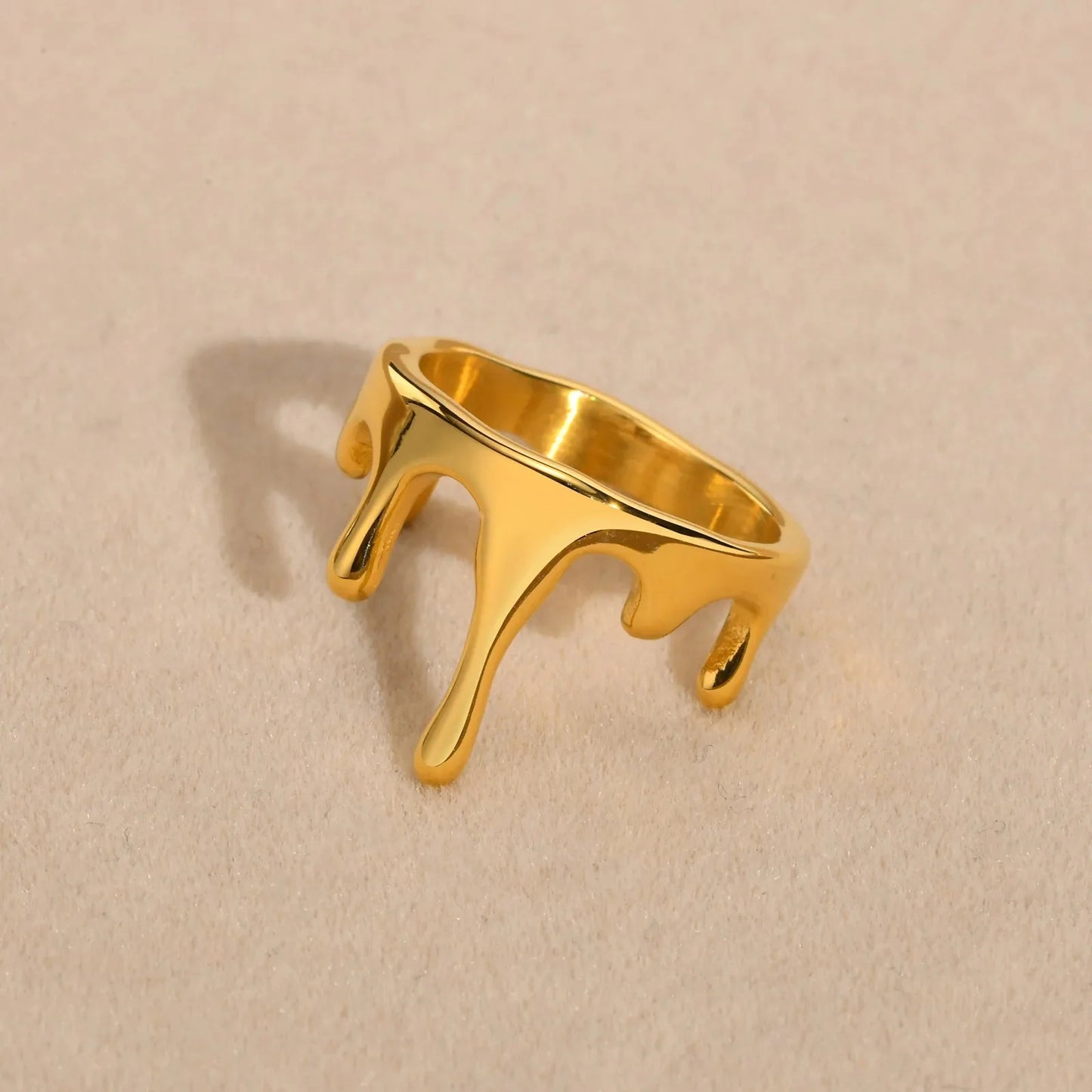 18k Minimal Melting Ring