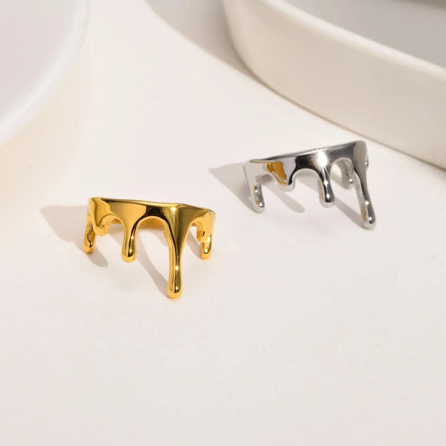 18k Minimal Melting Ring