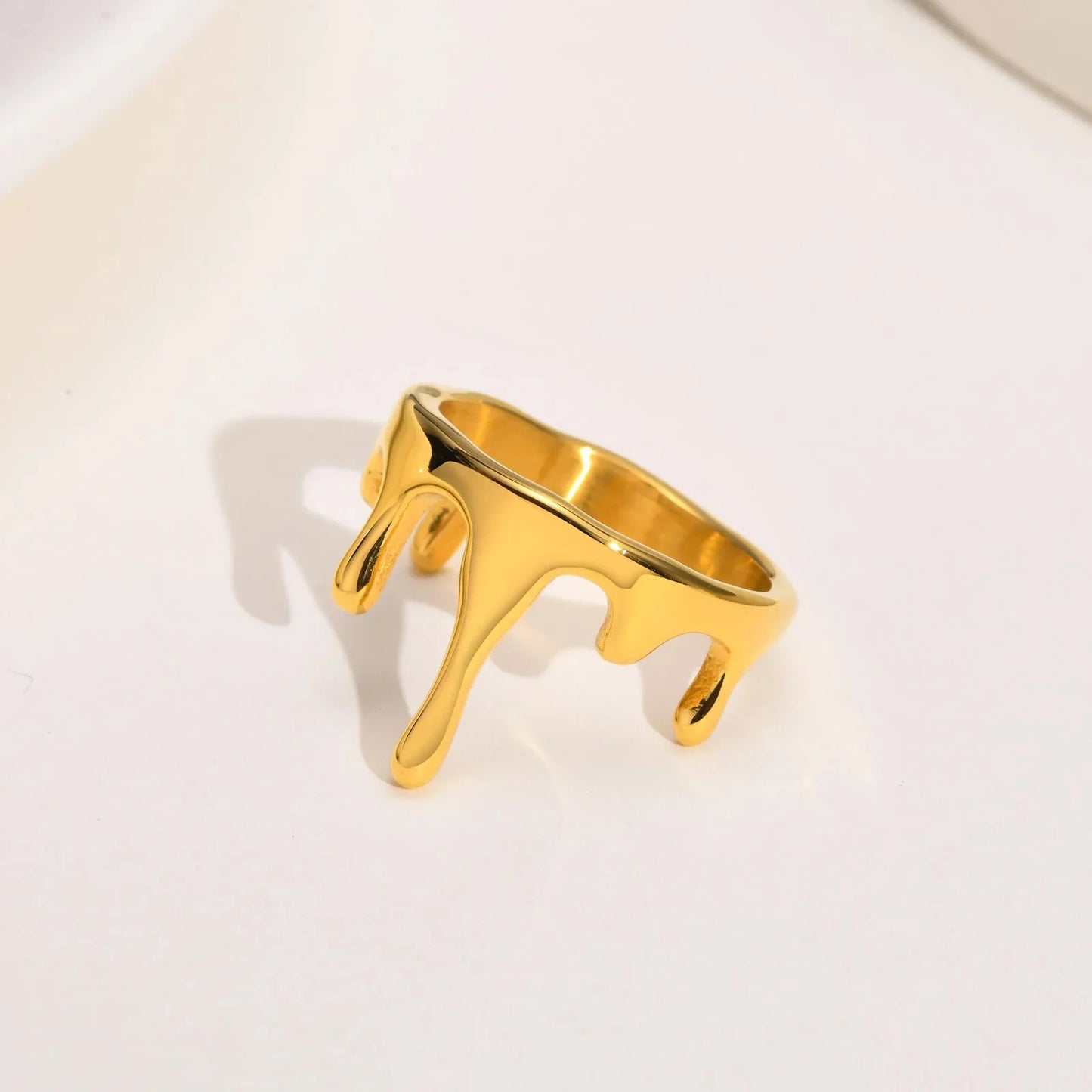 18k Minimal Melting Ring