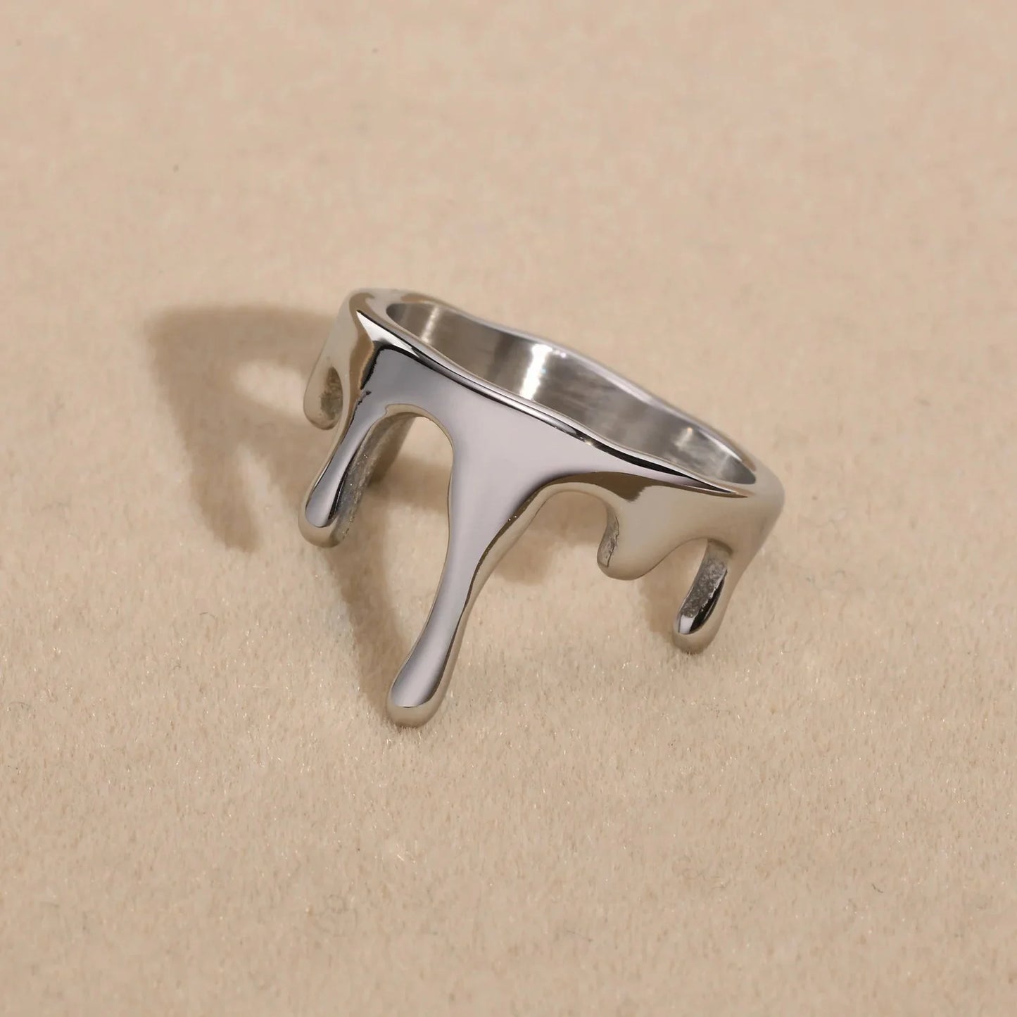 18k Minimal Melting Ring