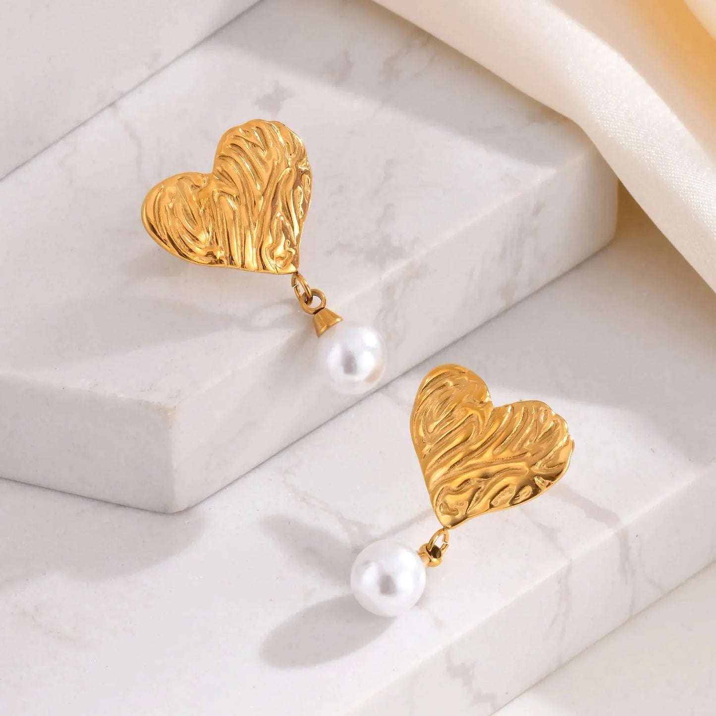 18k Textured Heart Pearl Earrings