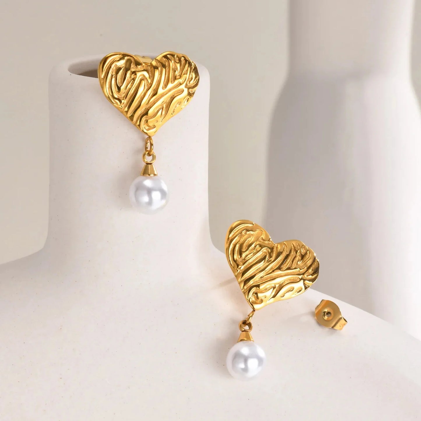 18k Textured Heart Pearl Earrings