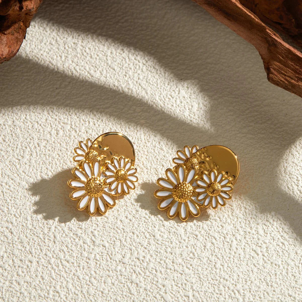 18k Trio Daisy Floral Earrings