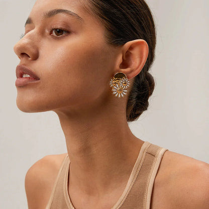 18k Trio Daisy Floral Earrings