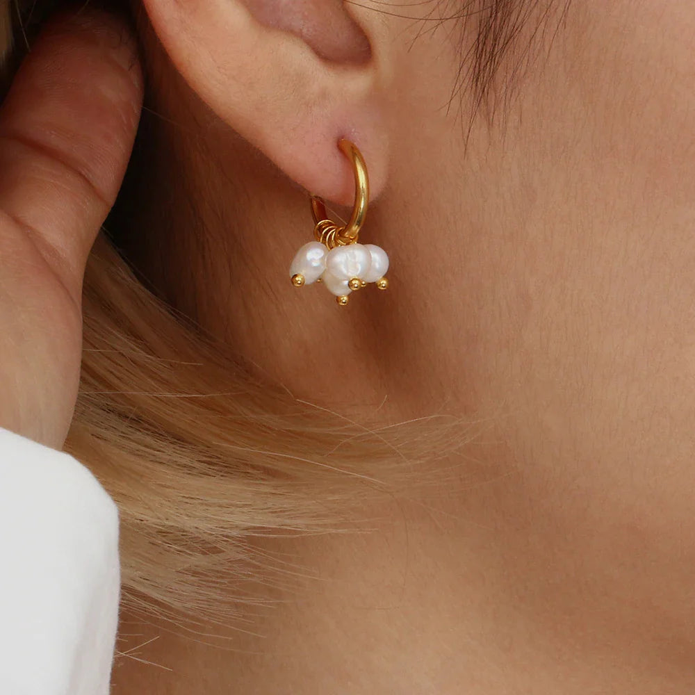 18k Dainty Pearl Droplet Dangle Earrings