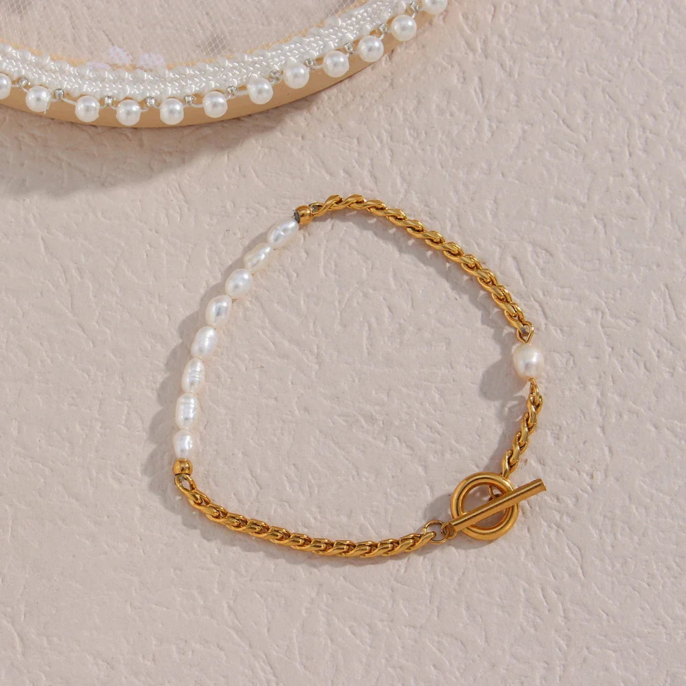 Classic Twist Pearl Circle Lock Bracelet