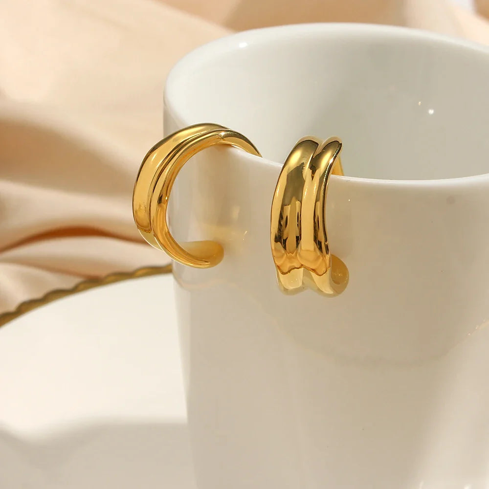 Minimal Textured Crevice Earrings