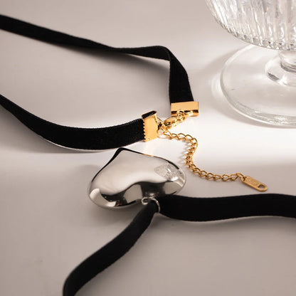 Chunky Heart Strap Necklace