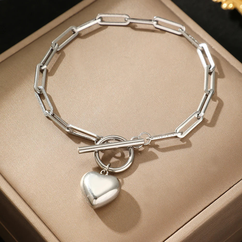 Modern Paperclip Bar Clasp Heart Bracelet