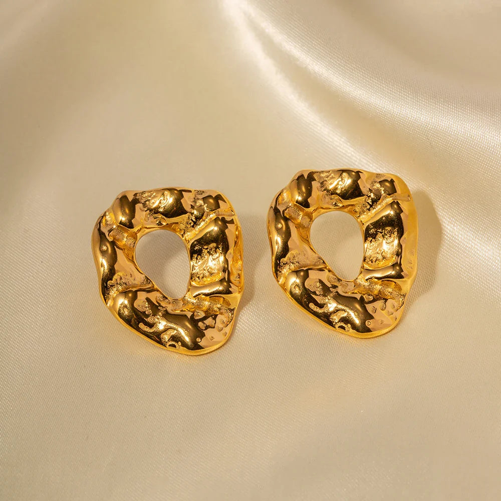 18k Textured Open Irregular Circle Earrings