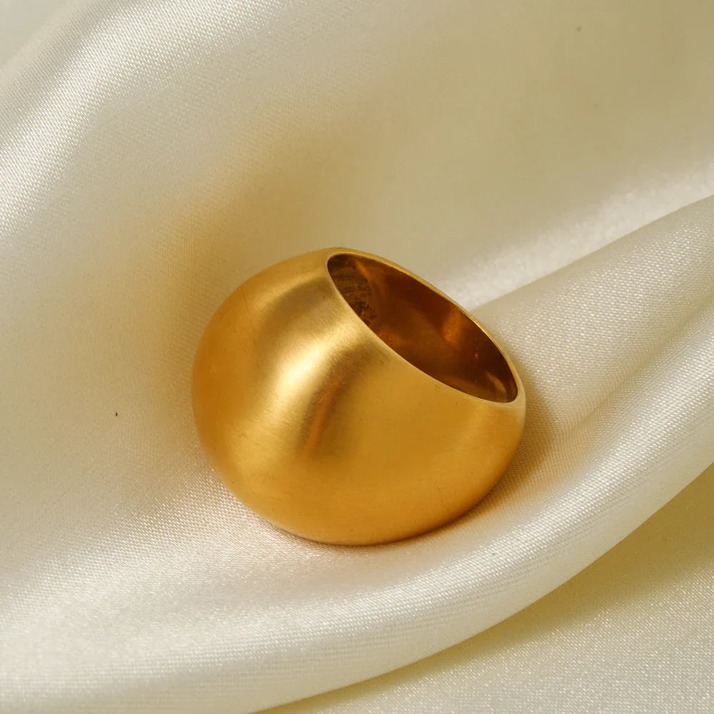 18k Bold Round Brushed Ring