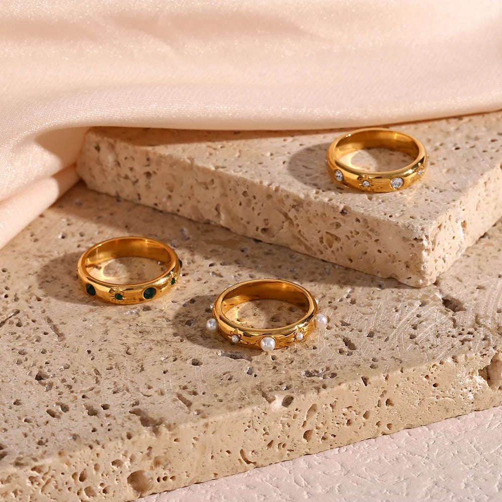 18k Star & Stone Embedded Ring