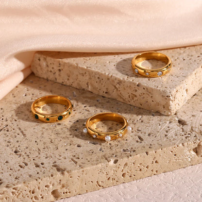 18k Star & Stone Embedded Ring