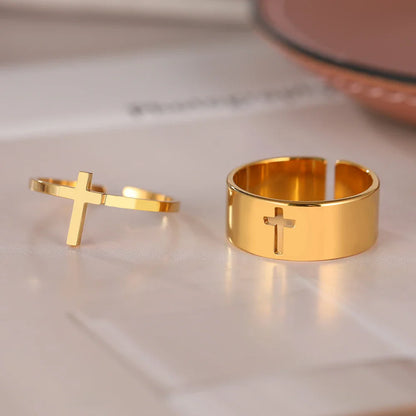 Minimal Couples Cross Rings