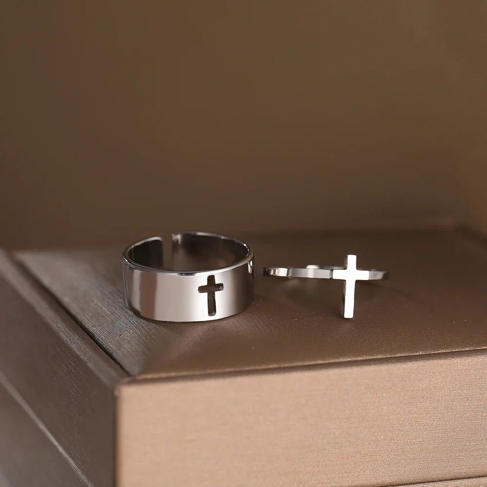 Minimal Couples Cross Rings