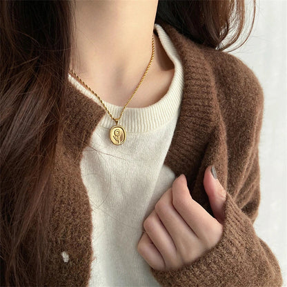 Feminine Floral Pendant Rope Chain Necklace