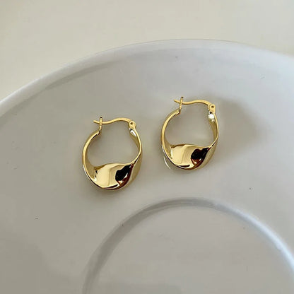 Minimal Flattened Irregular Hoop Earrings