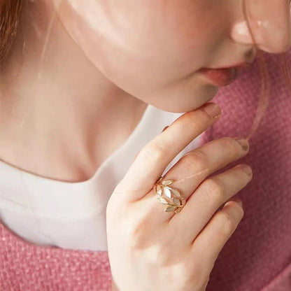Adjustable Classy Gold Leaf Ring