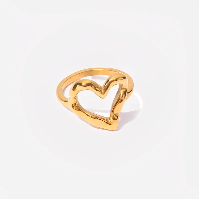 Amora Ring