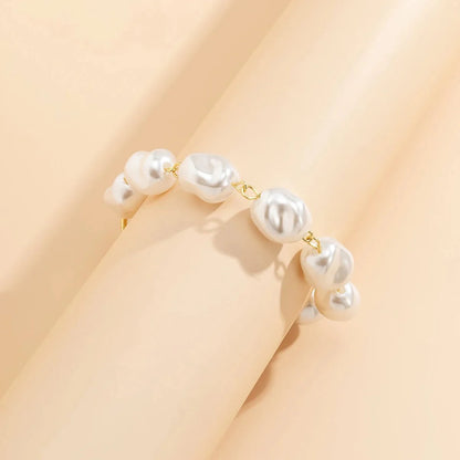 Classy Asymmetric Pearl Bracelet
