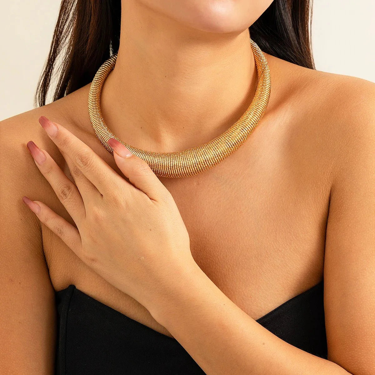 Classy Chunky Textured Choker Necklace