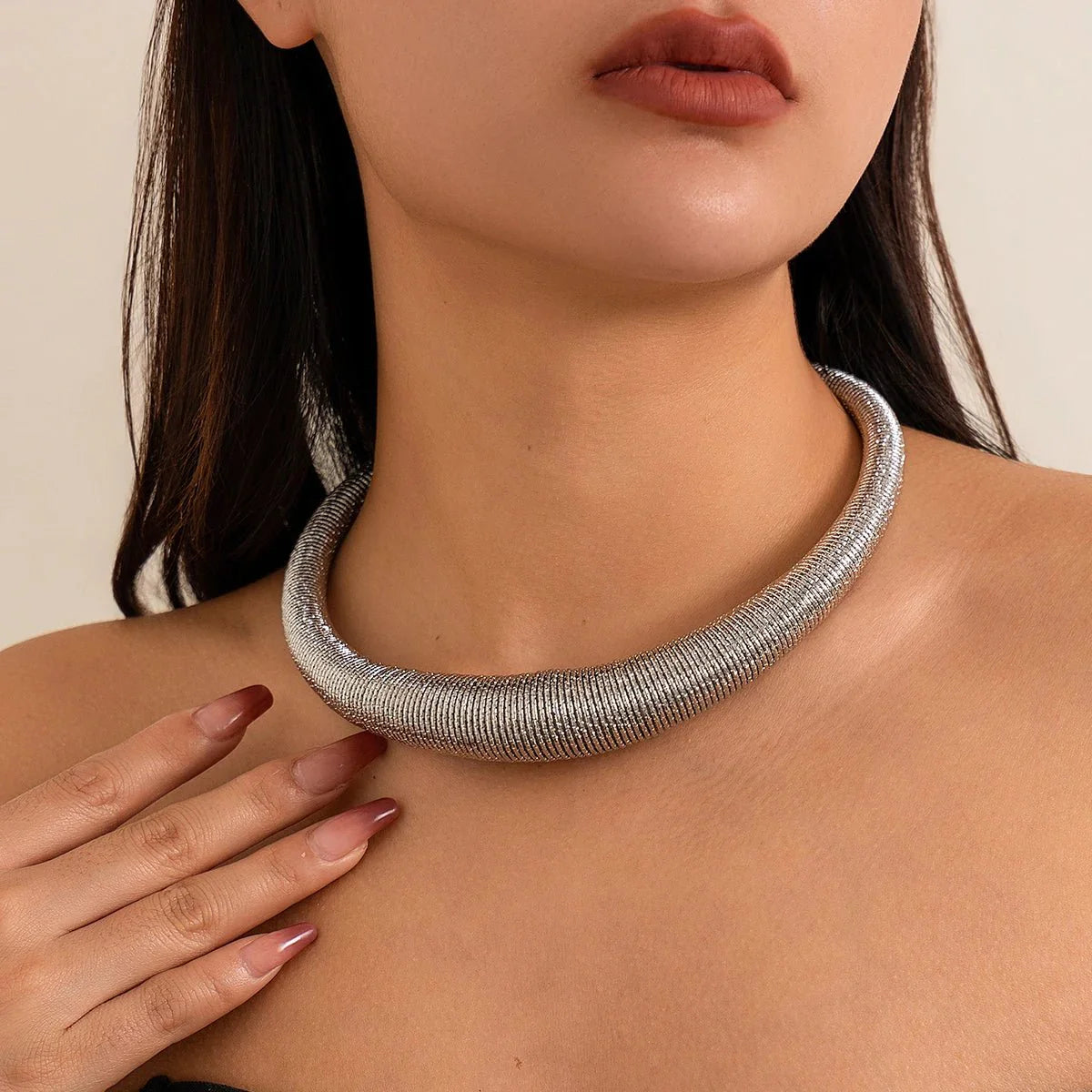 Classy Chunky Textured Choker Necklace