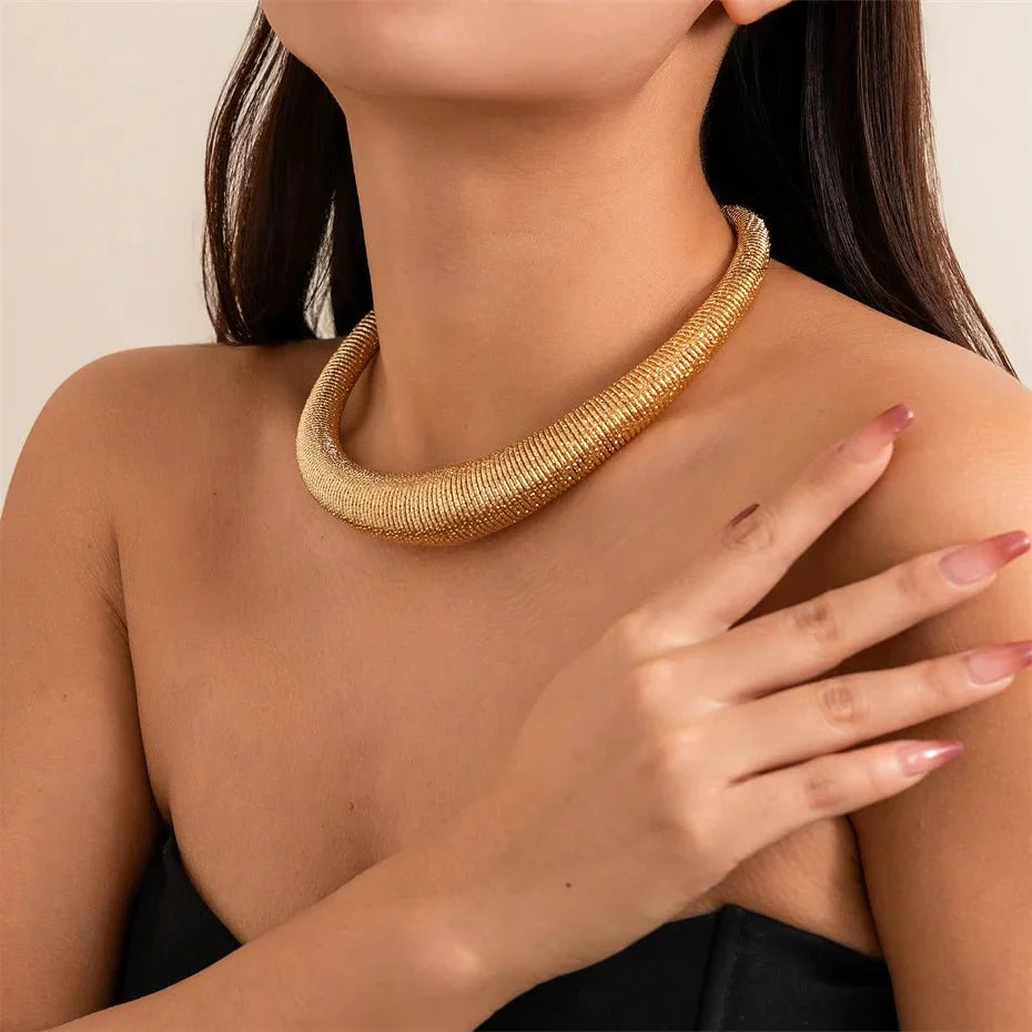 Classy Chunky Textured Choker Necklace