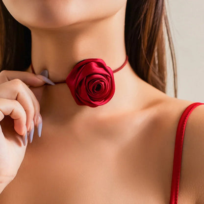 Classy Rose Floral Choker Necklace