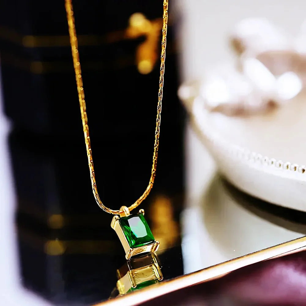 Dainty Aurora Necklace