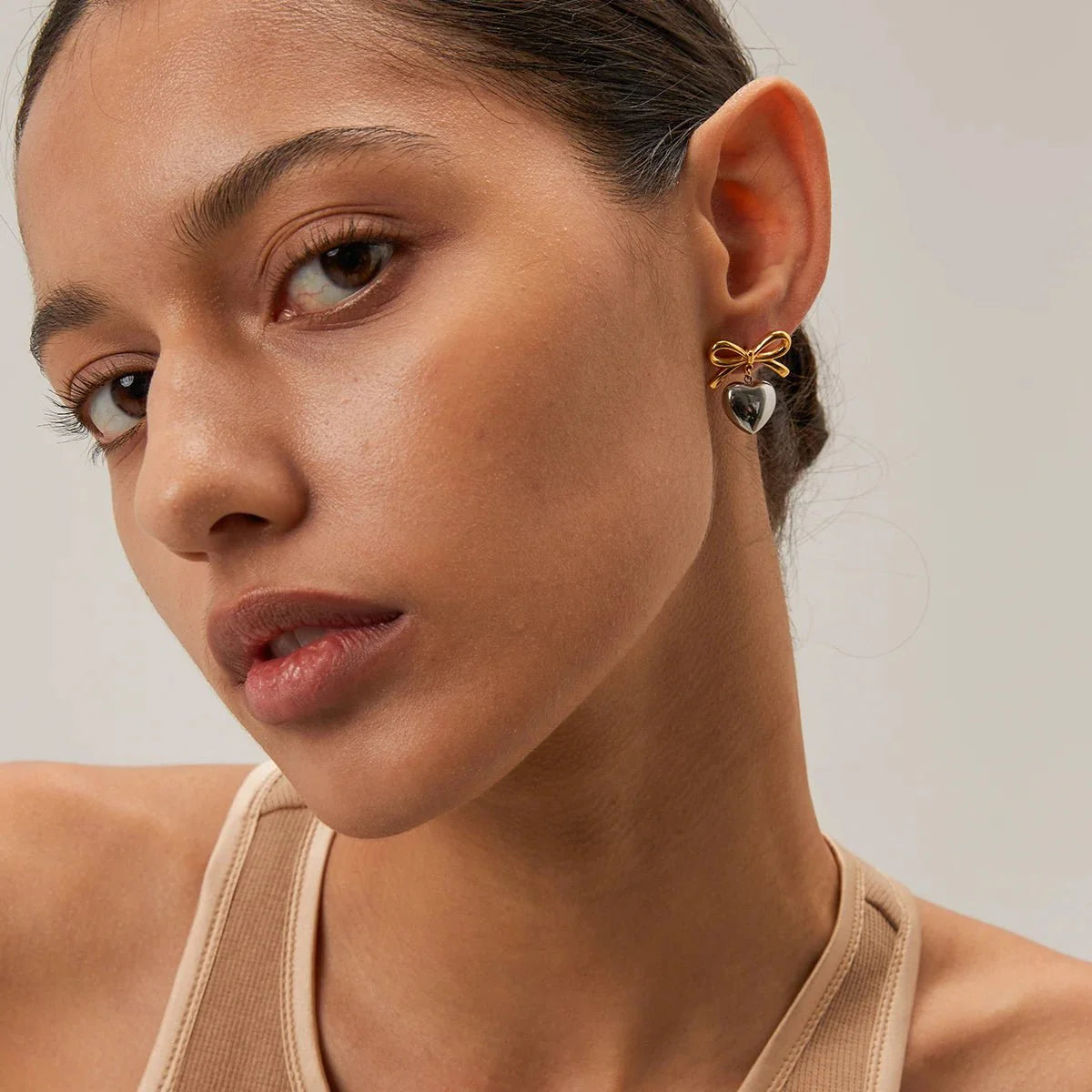 Dainty Bow Heart Earrings