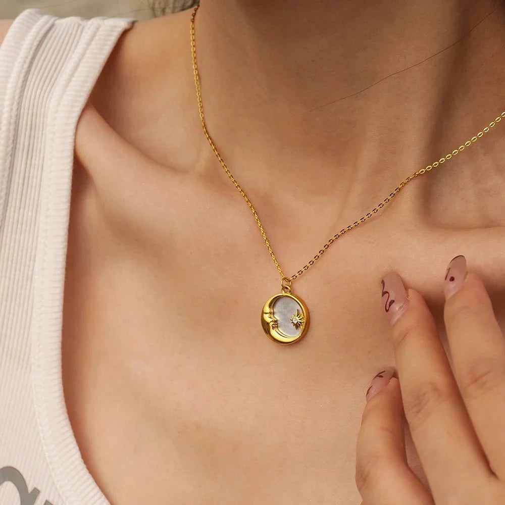 Dainty Crescent Moon & Star Pendant Necklace