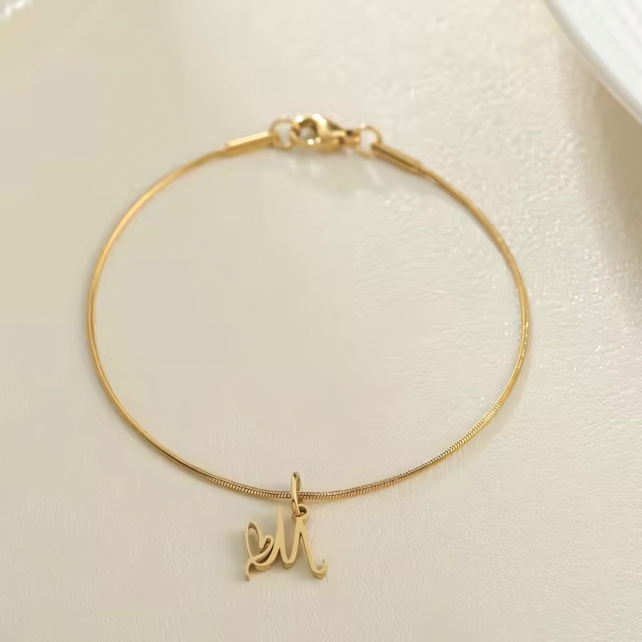 Dainty Cursive Heart Letter Initial Chain Bracelet