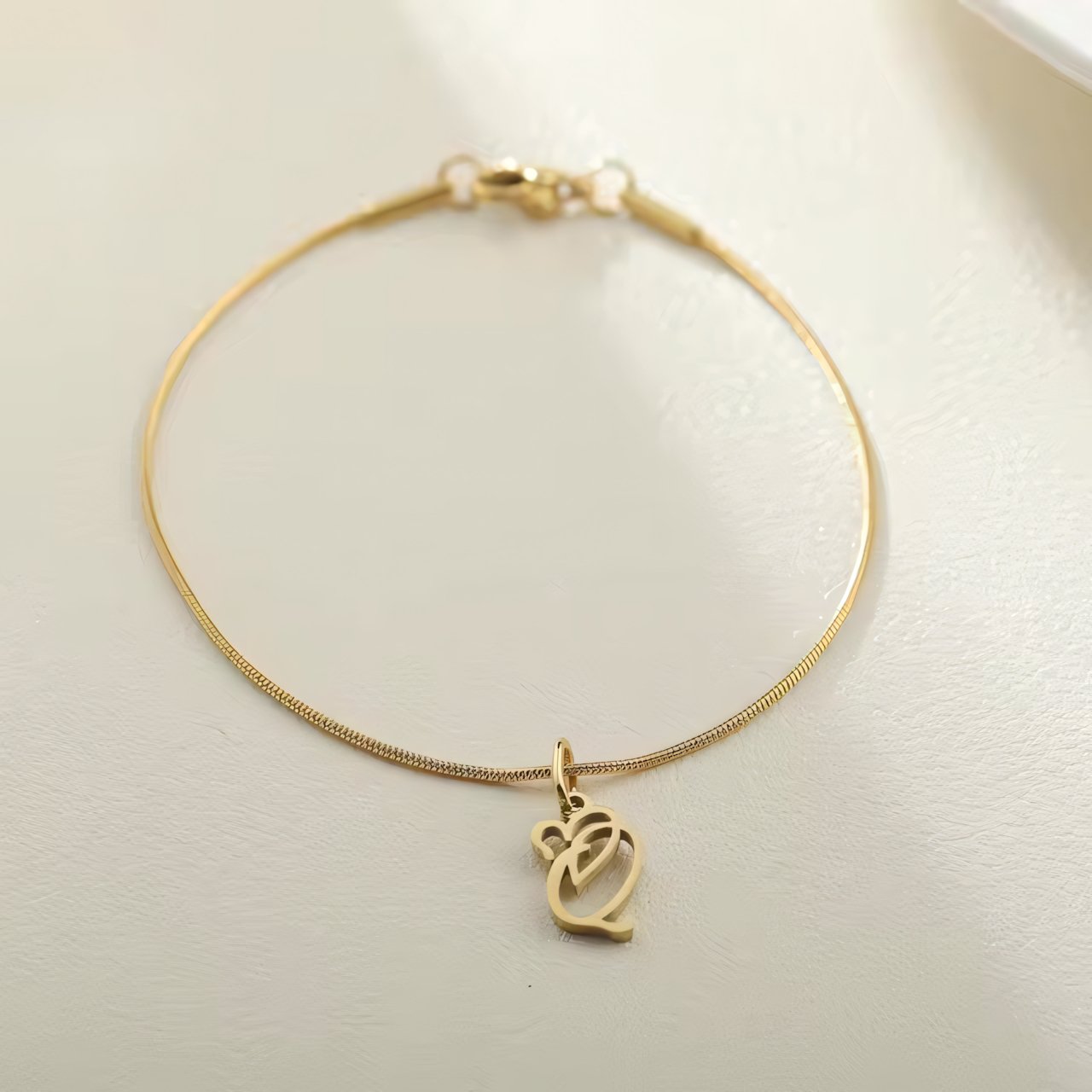 Dainty Cursive Heart Letter Initial Chain Bracelet