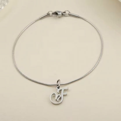Dainty Cursive Heart Letter Initial Chain Bracelet