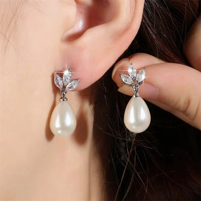 Dainty Diamond Leaf Pearl Earrings