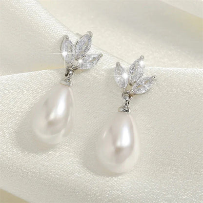Dainty Diamond Leaf Pearl Earrings